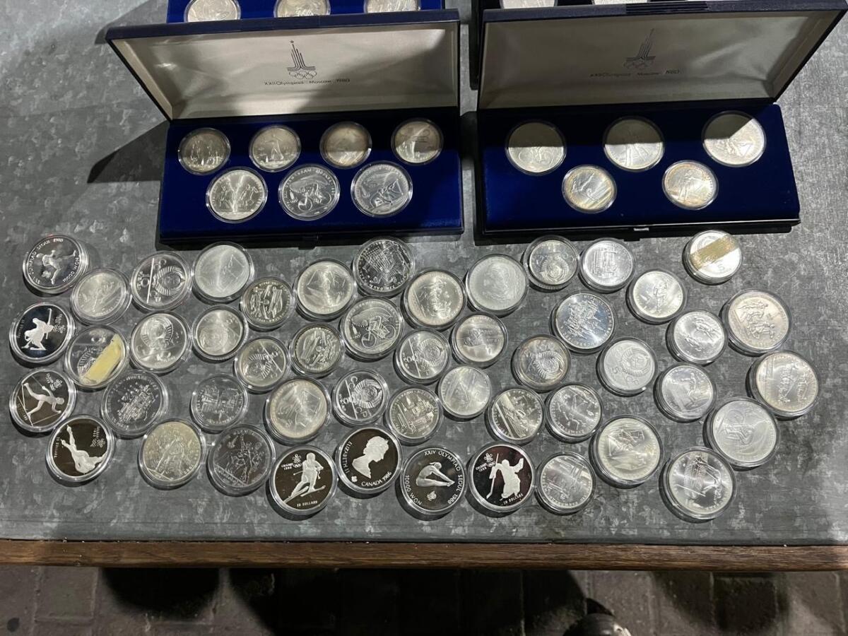На західному кордоні прикордонники виявили колекцію олімпійських монет