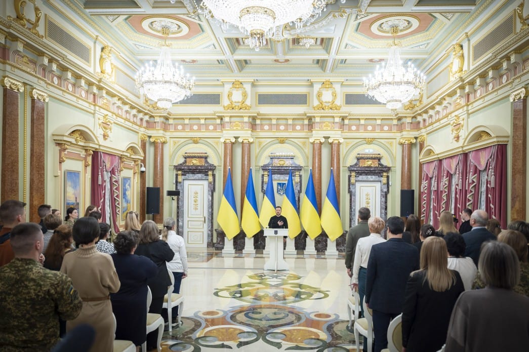 30 сертифікатів на квартири Героям України вручив президент Володимир Зеленський