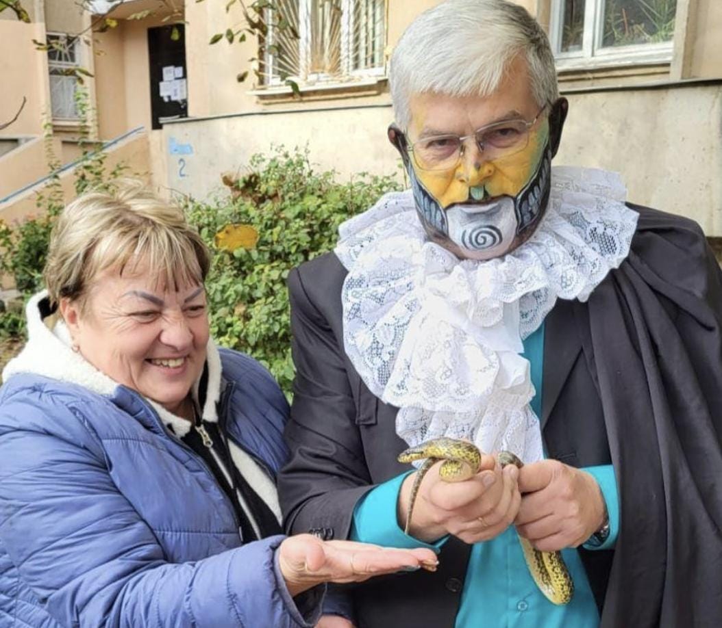 Історія про те, як директор Одеського зоопарку «врятував» мешканців від змії