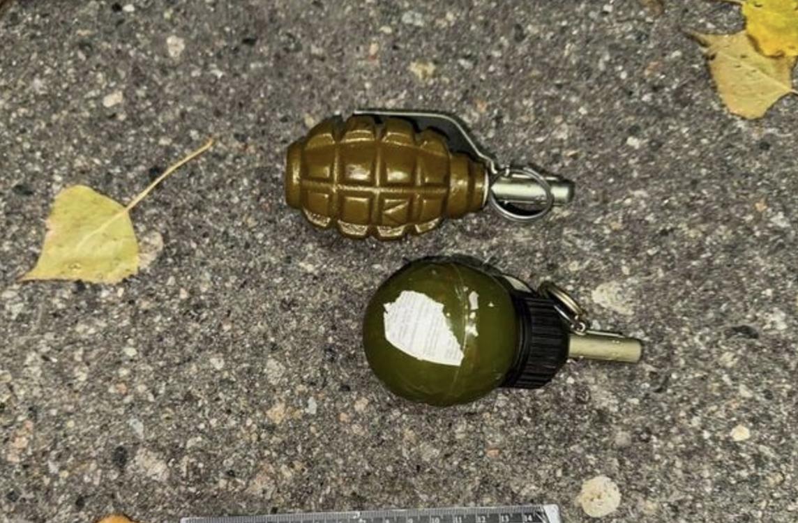 38-річного чоловіка, який погрожував правоохоронцям гранатою, затримали у Дніпрі