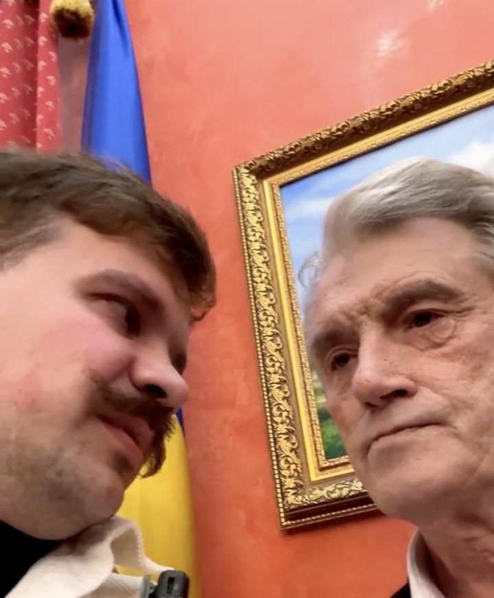 У мережі з’явилося курйозне відео з Віктором Ющенком