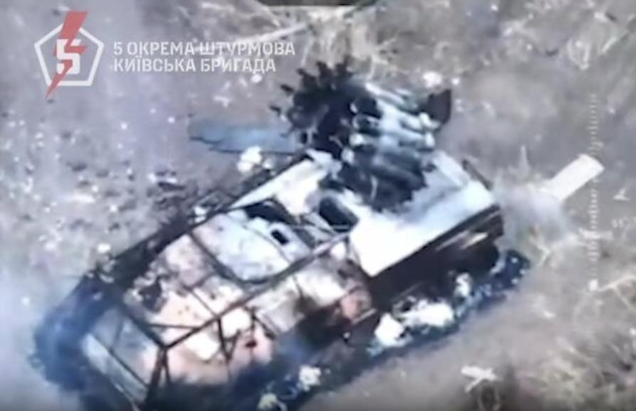 На Донеччині українські військові дроном знищили ворожий бомбомет РБУ-6000 “Смерч-2” 