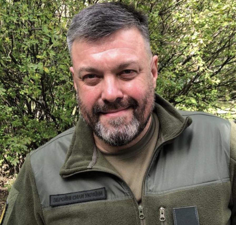 Колишній народний депутат розповів про здоровʼя сина, якого поранено на фронті
