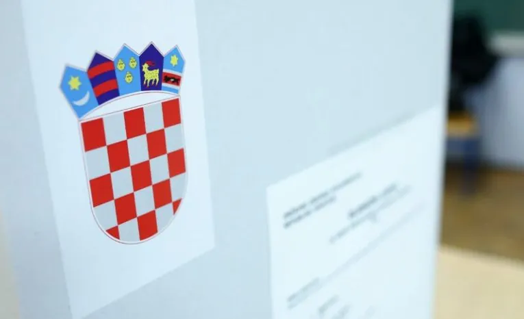 Президентські вибори у Хорватії: в опитуваннях лідирує чинний глава держави