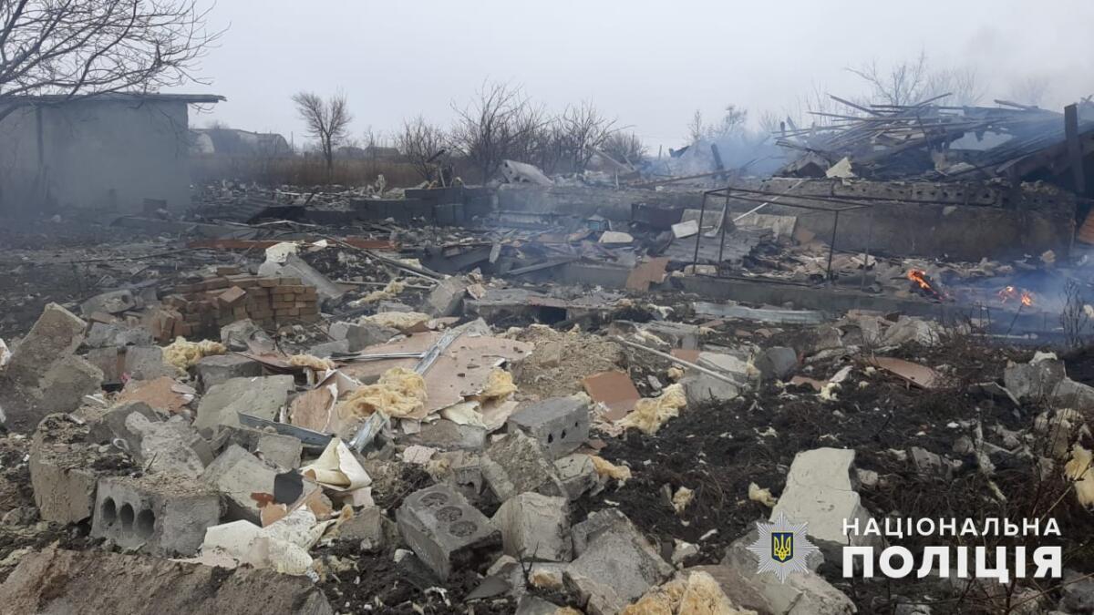 Внаслідок російських обстрілів на Донеччині загинула людина, пошкоджені газогони та ЛЕП