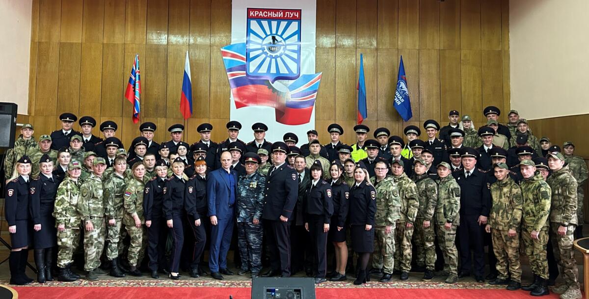 За державну зраду, колабораціонізм та участь у терористичному угрупуванні засуджено колишнього майора міліції з Луганщини