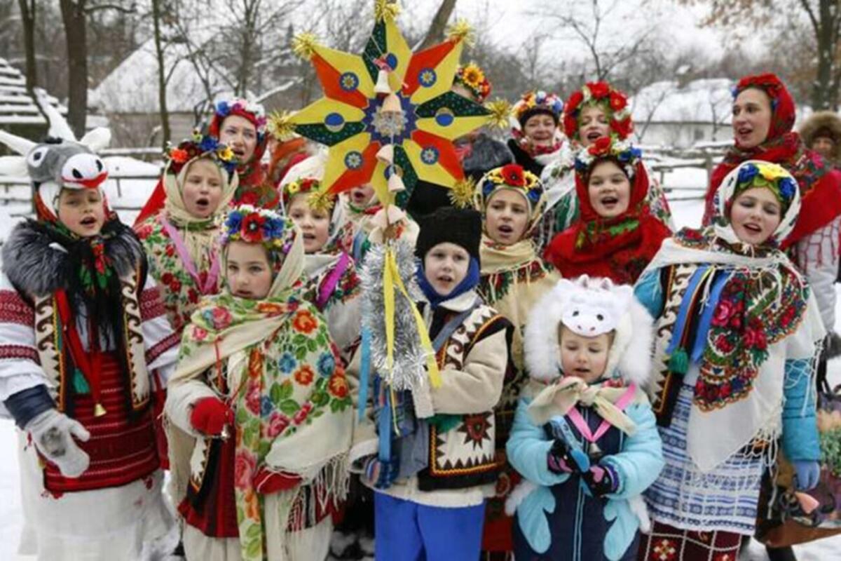 В Україні змінилися дати щедрівок, колядок і посівання