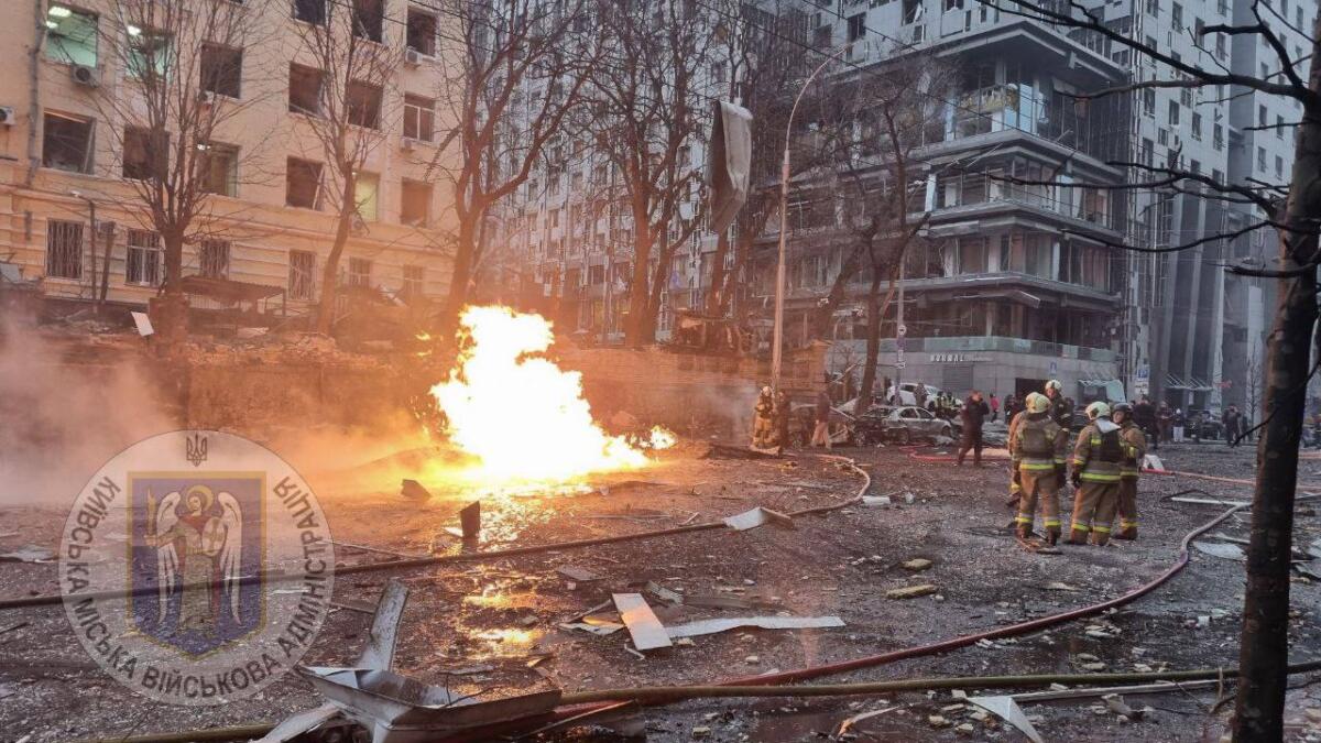 КМВА уточнила інформацію про наслідки ракетного удару по столиці (фото)