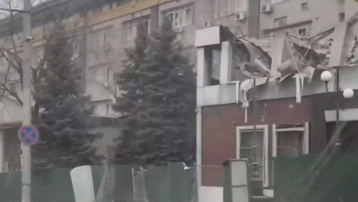 На день ФСБ Сили оборони України завдали удару по будівлі «мгб днр» в окупованому Донецьку