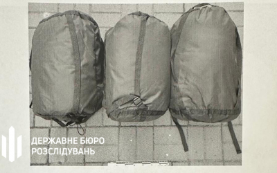 Українські військові отримали тисячі неякісних спальників від підприємства з Дніпропетровщини
