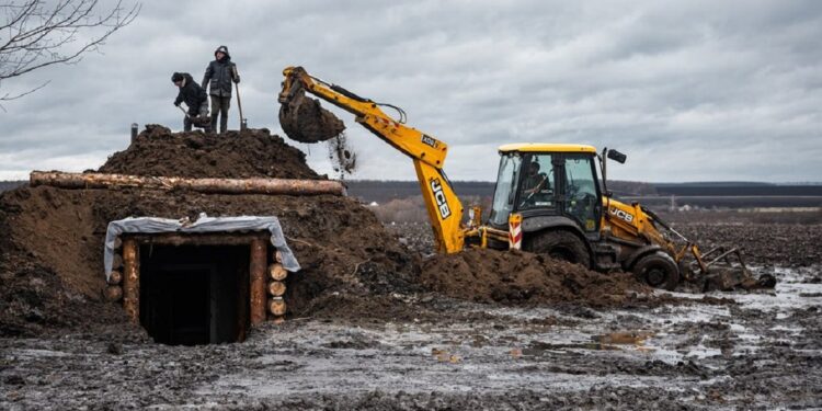 Глава уряду розповів про будівництво фортифікацій на Харківщині