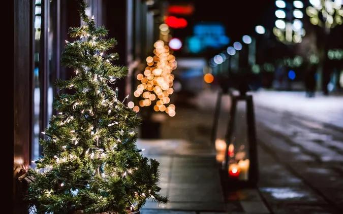 Тепло до +10°C: синоптики дали прогноз погоди в Україні на 31 грудня