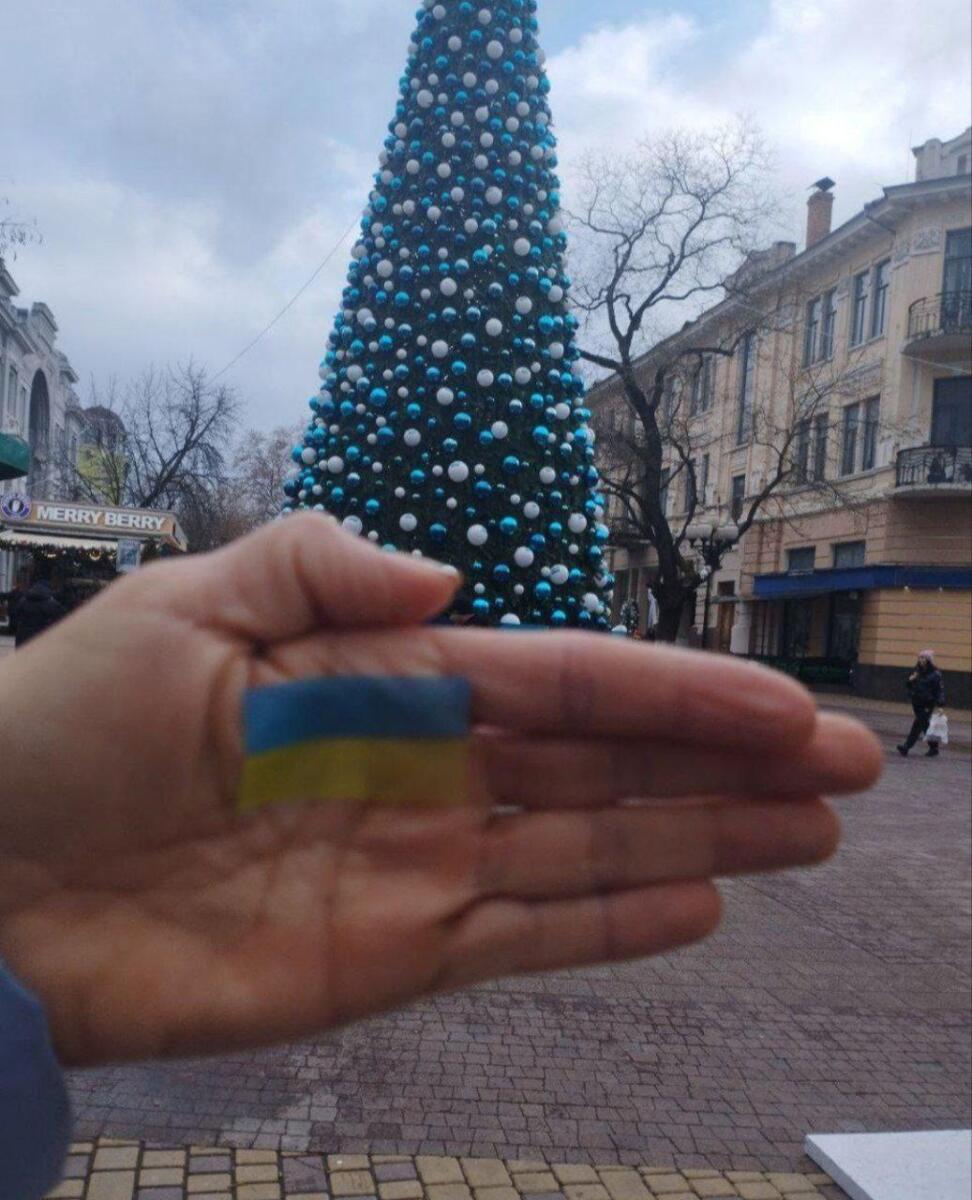 “Святкуємо за українським часом”: активісти запустили флешмоб на підтримку українців в окупації