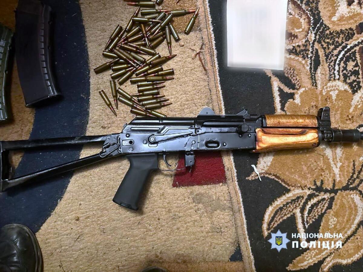 Склад з вибухонебезпечними предметами та речовинами виявили правоохоронні органи на Прикарпатті