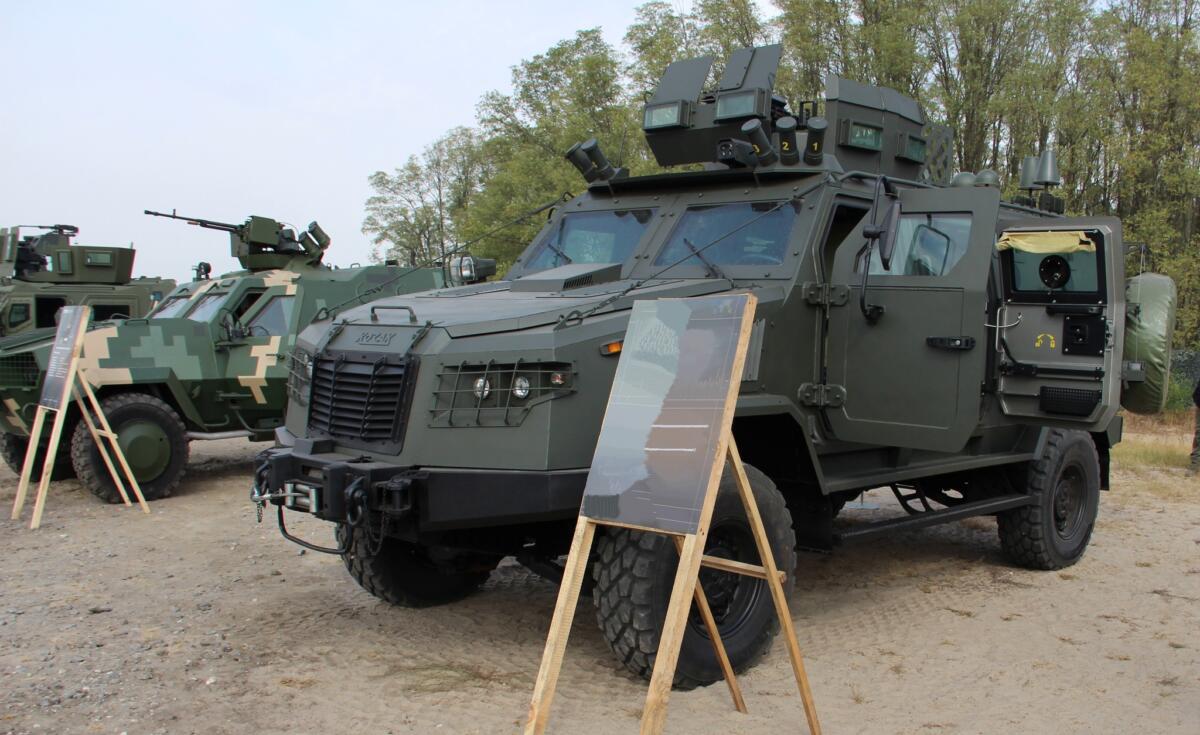 Торік до використання у війську Міноборони допустило понад 20 зразків бронетехніки