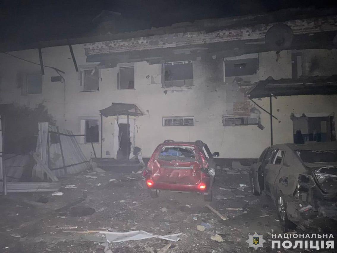 РФ вдарила КАБами по прикордонню Чернігівщини: поранено 7 людей