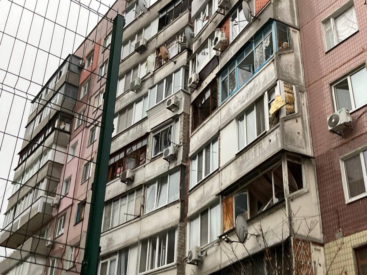 У Дніпрі внаслідок російських ударів пошкоджено три багатоповерхівки