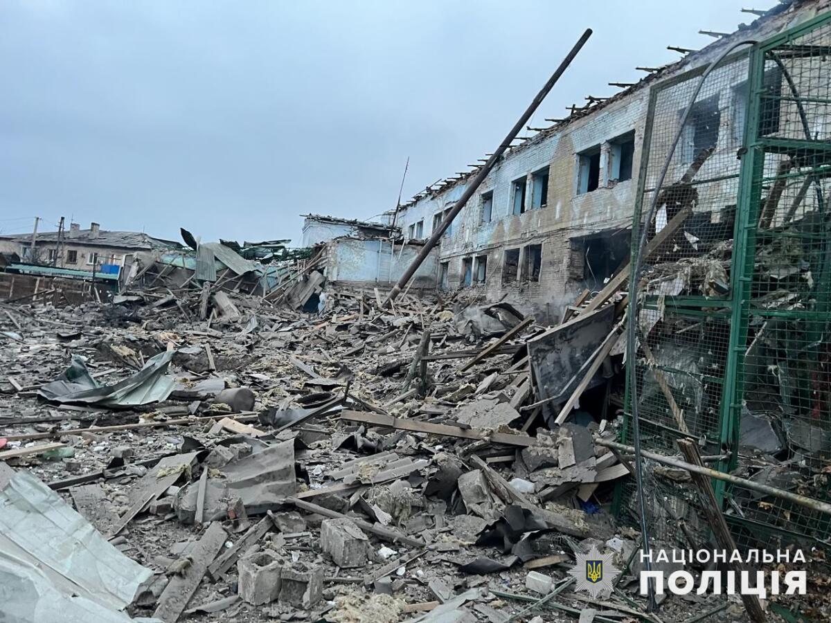 Близько двох десятків поранених і один загиблий внаслідок російських обстрілів на Донеччині