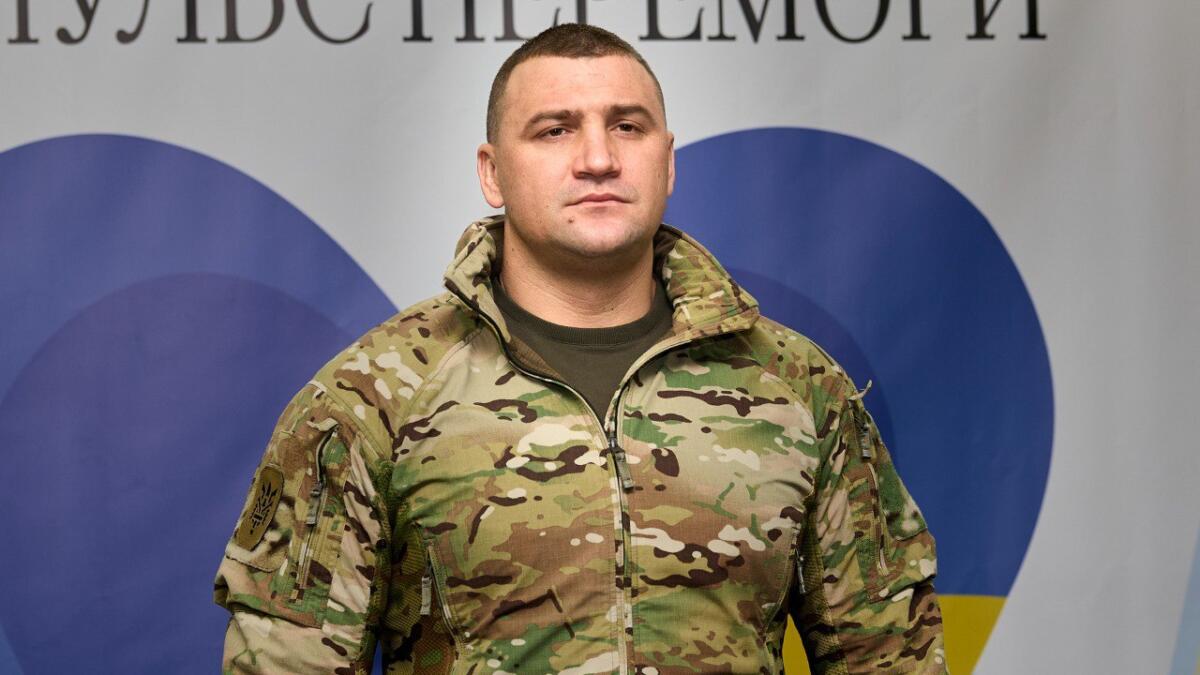 Найвищою державною нагородою відзначили командира 425-го окремого штурмового полку «СКАЛА» підполковника Юрія Гаркавого