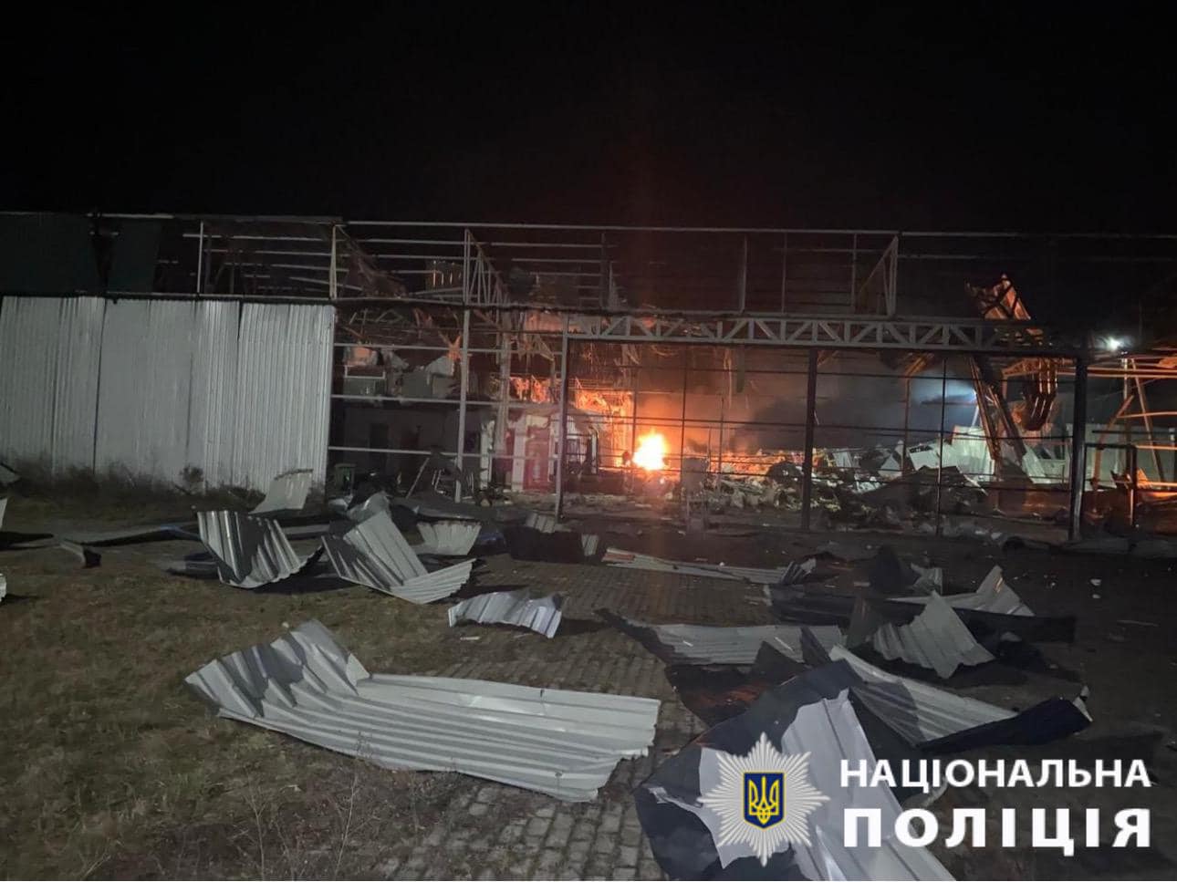 На Київщині через атаку російських БПЛА постраждав музей ретро-автомобілів