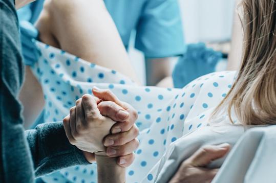 Як підготуватися чоловіку, який хоче бути присутнім на пологах