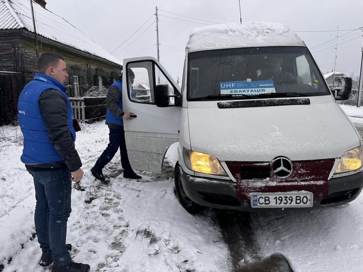З прикордоння Чернігівщини волонтери евакуювали понад 20 людей