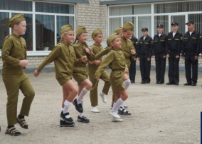 Пропагандисти вихваляються кількістю мілітарних класів у школах на окупованій частині Запорізької області