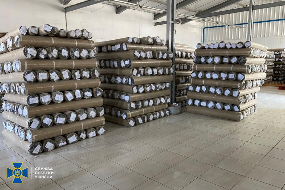 Нацгвардія отримала десятки тисяч комплектів бракованої військової форми від столичної фірми