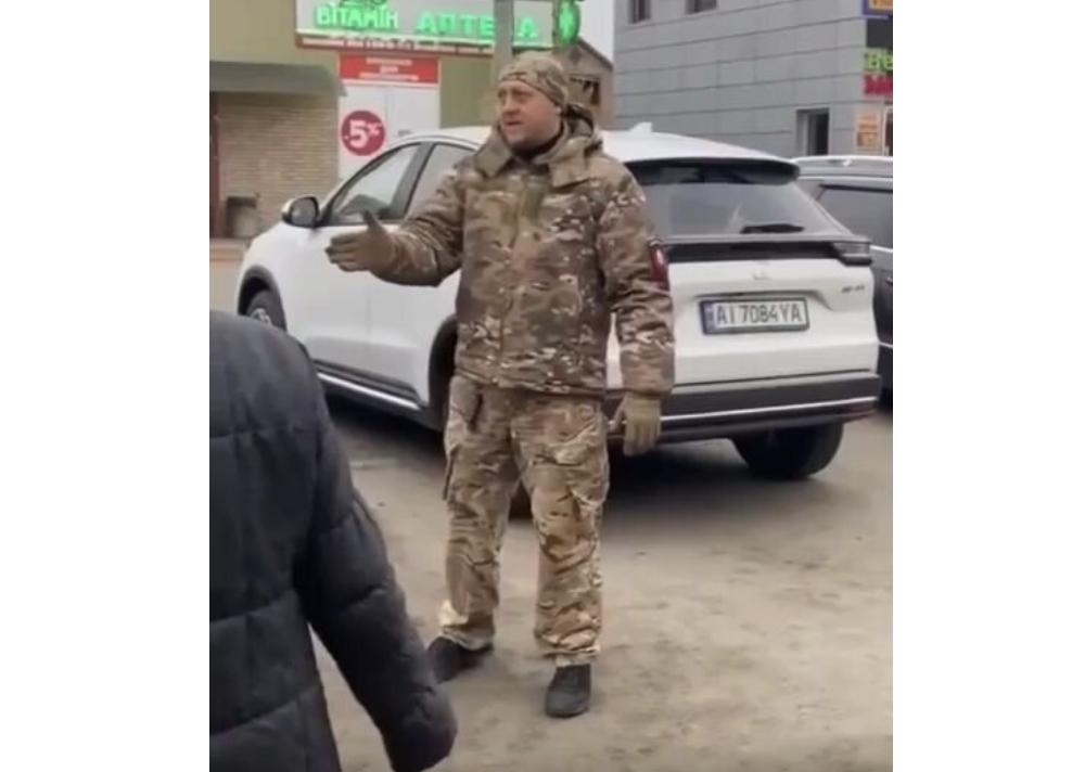 У Київській області представник ТЦК поскандалив із жінкою через мобілізацію 