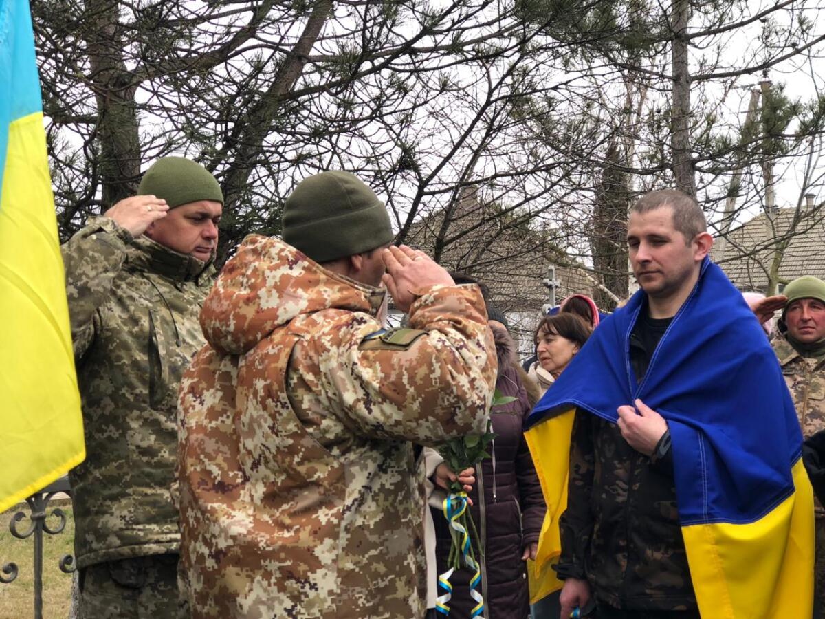 Майже три роки у полоні: додому повернувся захисник острова Зміїний