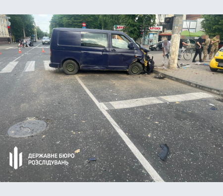 ДБР завершило розслідування смертельної ДТП за участю військового на Донеччині
