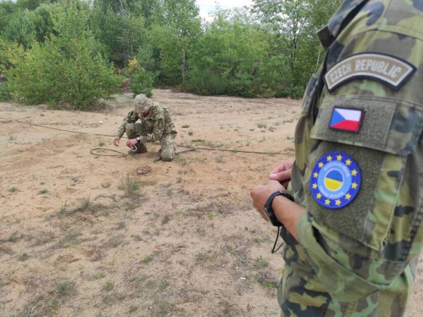 У Чехії та Словаччині зробили заяви щодо відправки військ в Україну