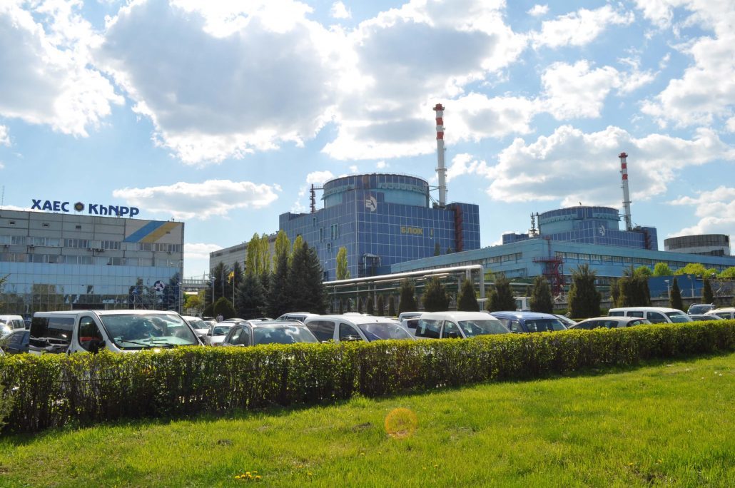 Чи підтримують українці добудову Хмельницької АЕС ‒ опитування