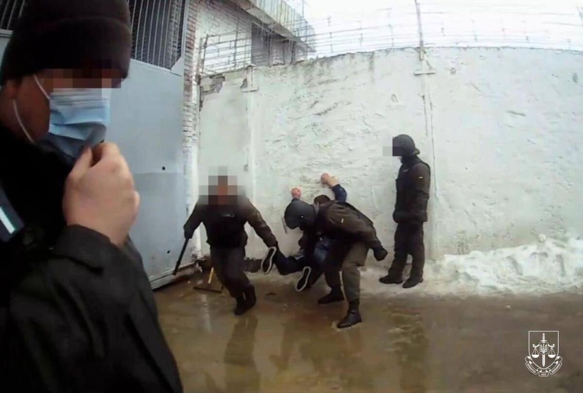 На Полтавщині працівники виправної колонії катували засуджених