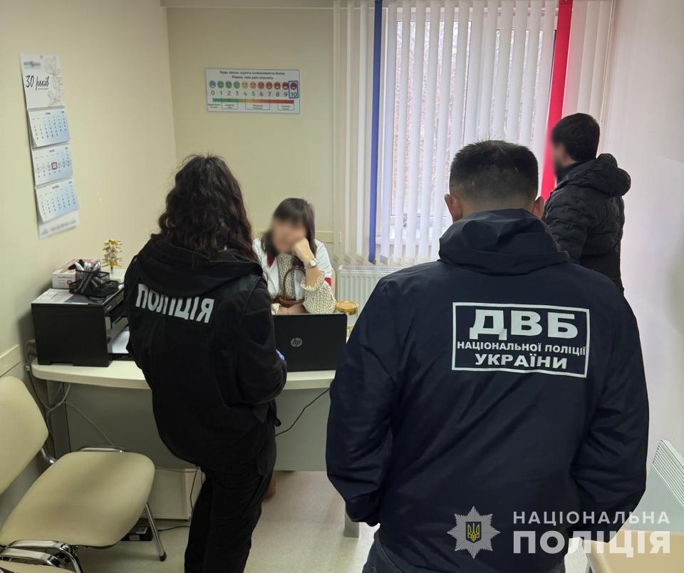 Скандал в Одесі: лікарка приватної клініки вимагала гроші з військового