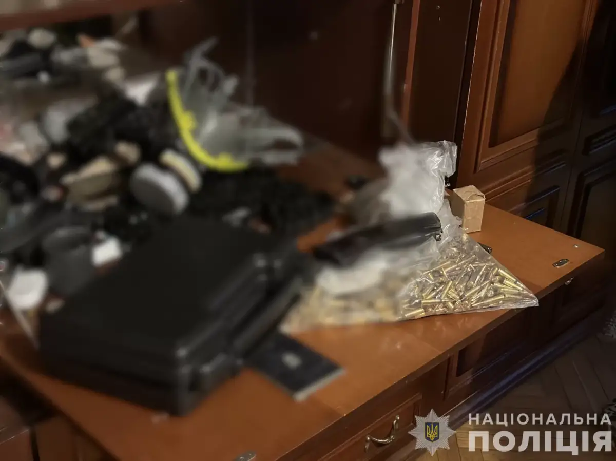 В Україні заблокували два канали нелегального збуту зброї та боєприпасів