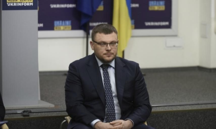Названо країну, де переховується організатор земельних схем колишній депутат Київради Комарницький