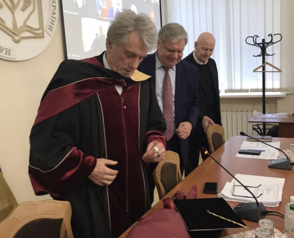 Віктору Ющенку присвоєно звання «Почесного доктора Національної академії педагогічних наук України»