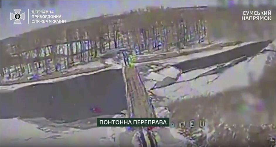 Сили оборони на Сумському напрямку вразили понтонну переправу та знищили гармату російських військ