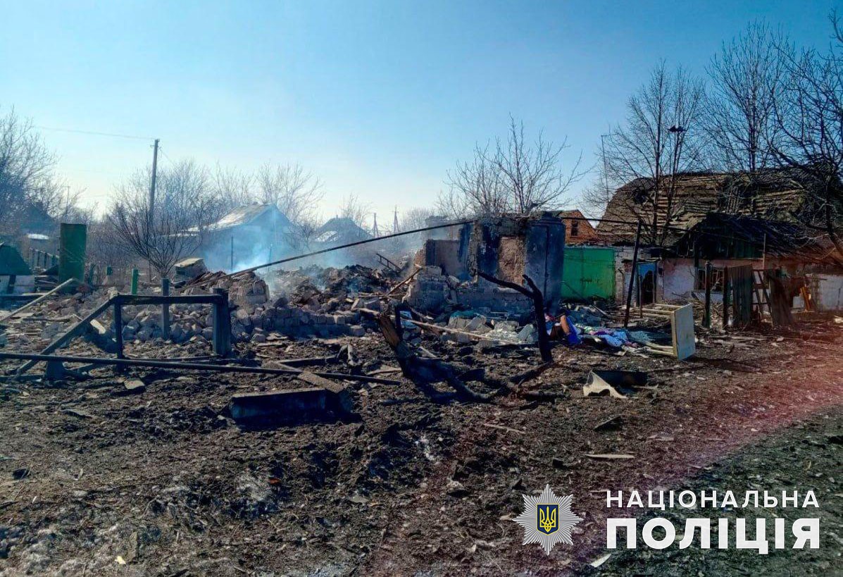 Росіяни скидали бомби та гатили з РСЗВ по Донеччині: є загиблий і поранений