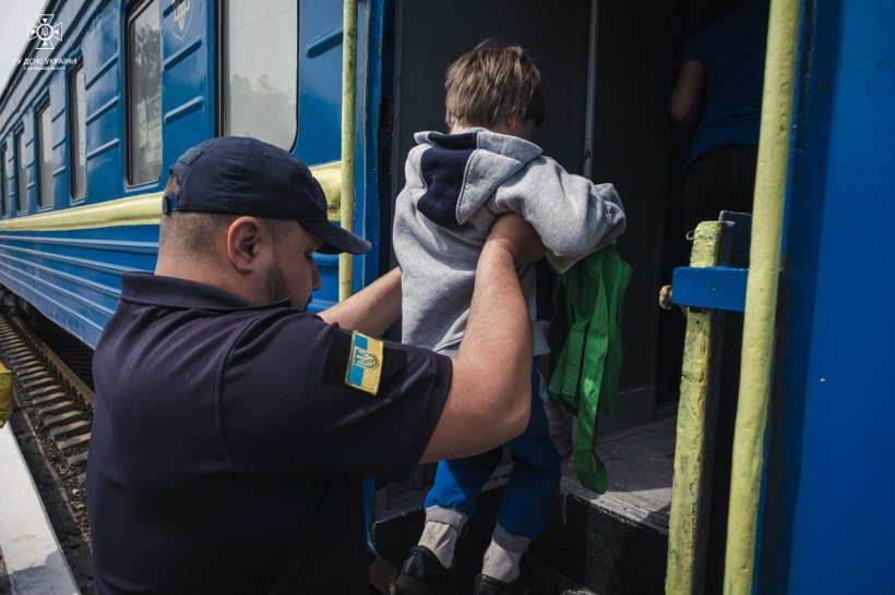 На Донеччині розширили зону примусової евакуації сімей із дітьми