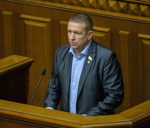 Член команди Петра Порошенка у Верховній Раді отримав компенсацію та придбав нерухомість