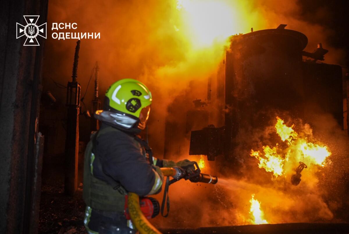 РФ знову масовано атакувала Одесу: пошкоджено критичну інфраструктуру, загинула людина
