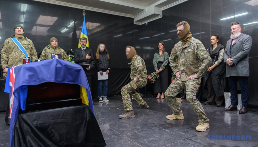 У столиці відбулася церемонія прощання з новозеландським добровольцем Домініком Абеленом