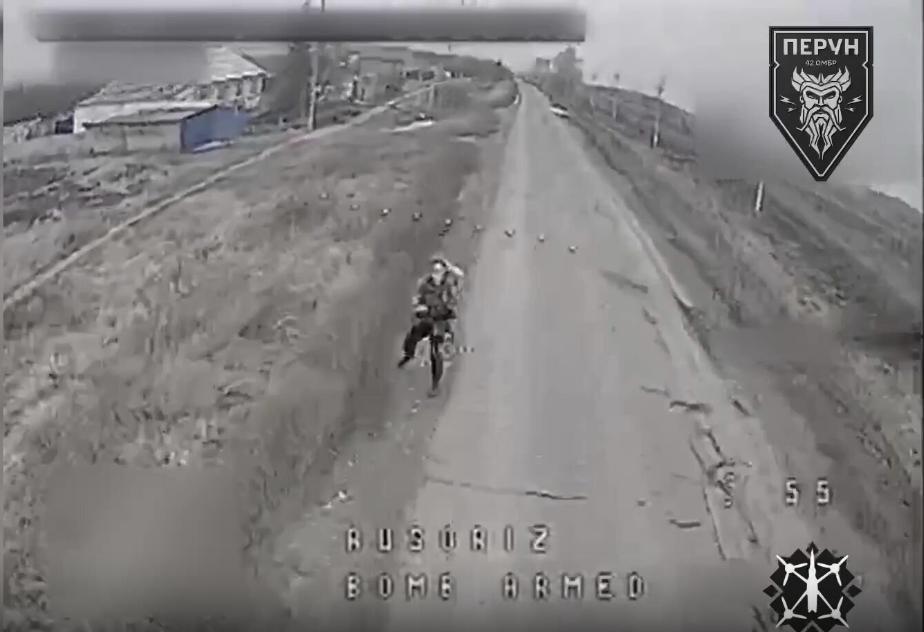 Військові ЗСУ на Харківщині знищили окупанта, ворожі вантажівки та броньовану машину