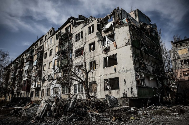 У Часовому Ярі, в якому не залишилось жодної вцілілої будівлі, все ще живуть люди