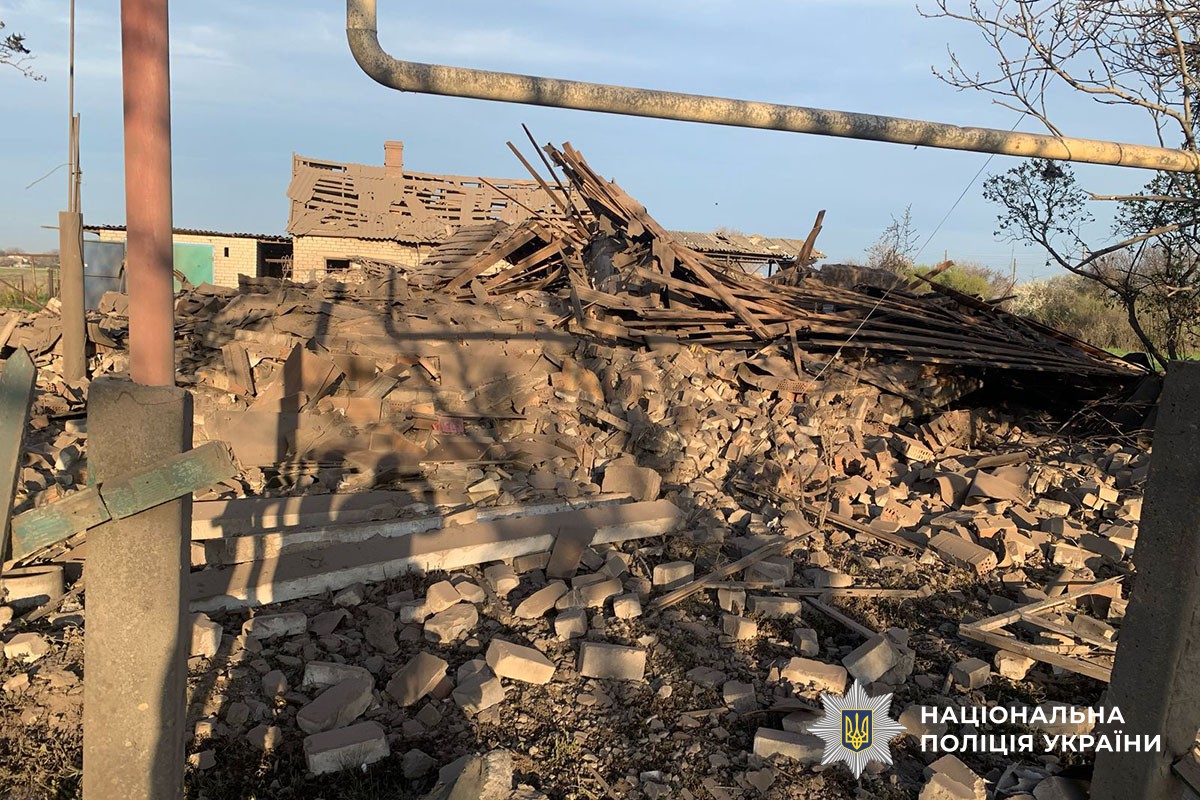Від російських обстрілів постраждало 13 населених пунктів Донеччини: по Костянтинівці ворог вдарив сім разів за добу