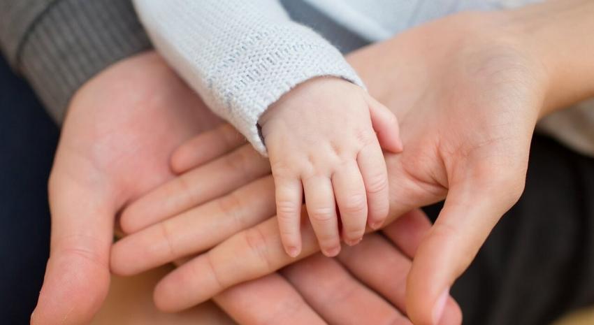 Опіка та піклування над дитиною у воєнний час: родичі та хрещені можуть оформити за спрощеною процедурою