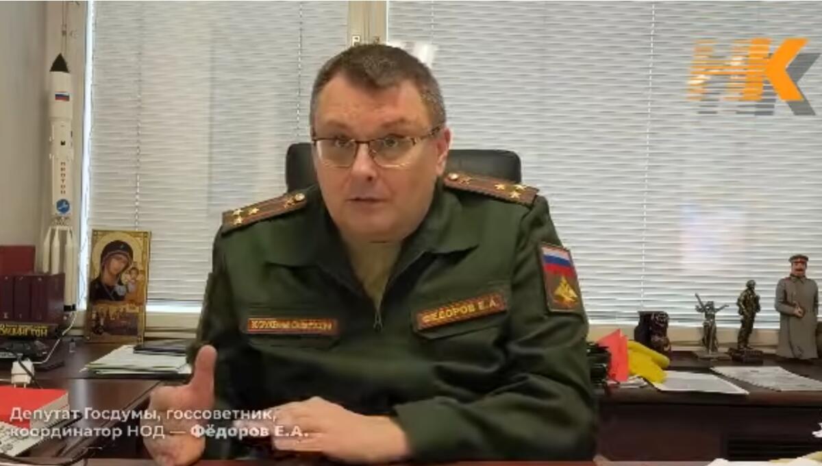 Депутат держдуми вихваляється, що США «капітулювали», бо були «сармат-мобілі» з написом «На Вашингтон» (фото)