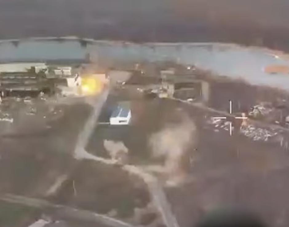На Донеччині танкісти 1-ї ОТБр точним ударом розбили ворожу позицію